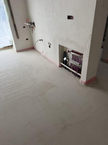 Apartament cu 2 camere decomandat în Aronești