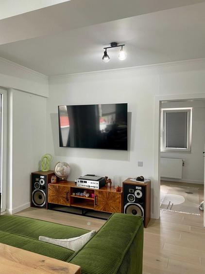 Apartament cu 3 camere decomandat în Florești