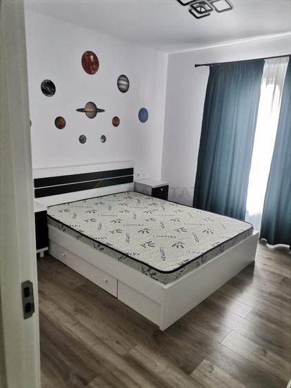 Apartament cu 2 camere, mobilat în Central