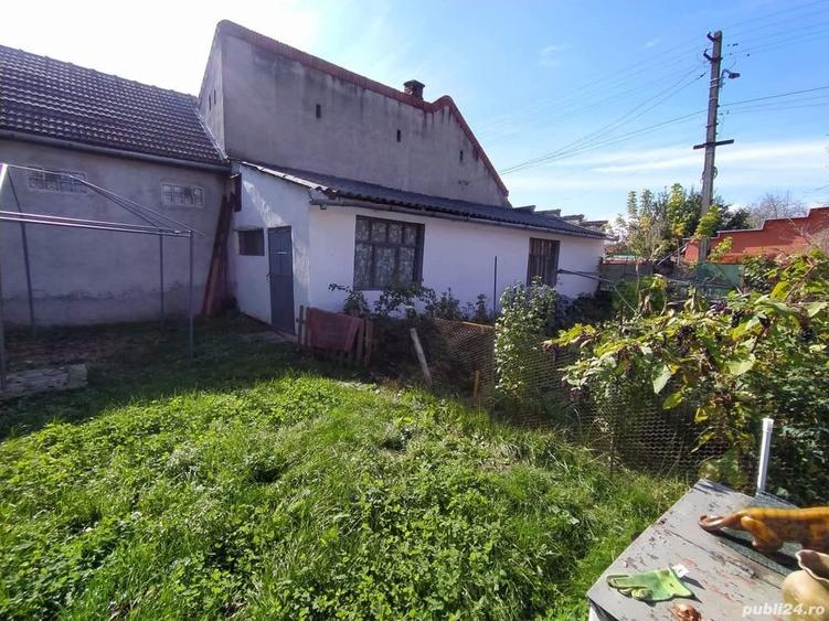 Casă cu 3 camere cu Teren 655 Mp în Central
