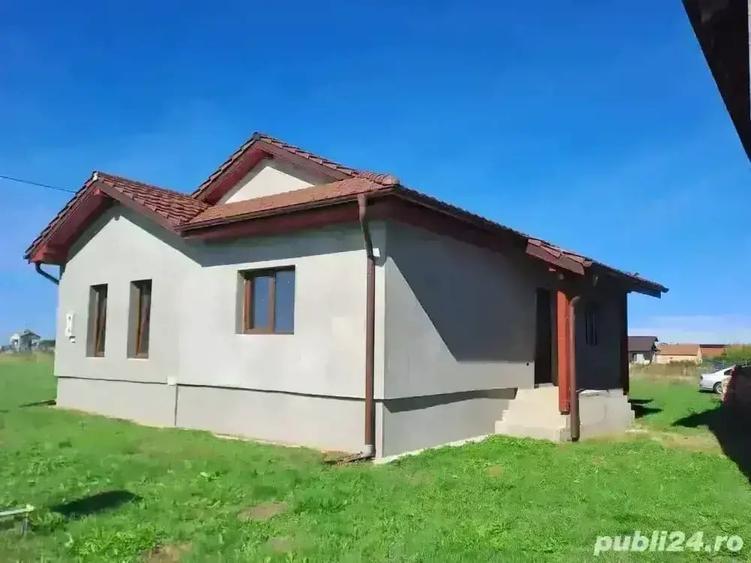 Casă cu 3 camere în Fântânele