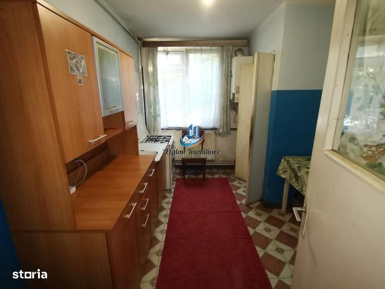 Apartament cu 2 camere decomandat în Precista