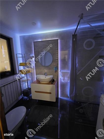 Apartament cu 3 camere în Cristian