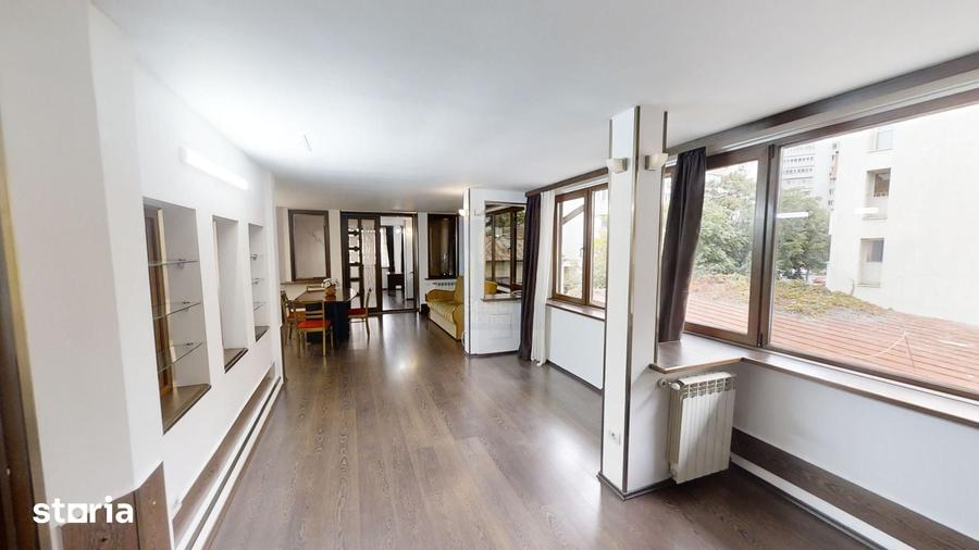Apartament cu 5 camere decomandat în Grivița