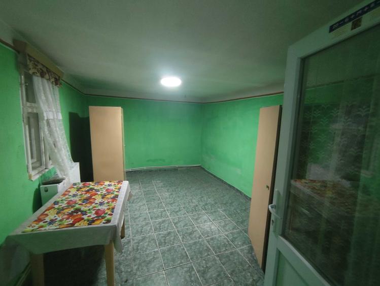 Casă cu 4 camere în Pecica