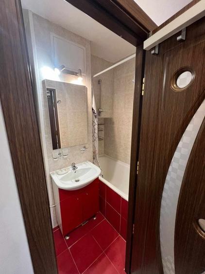 Apartament cu 2 camere decomandat în Florești