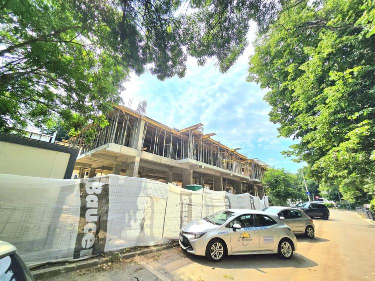 Apartament cu 2 camere în Păcii