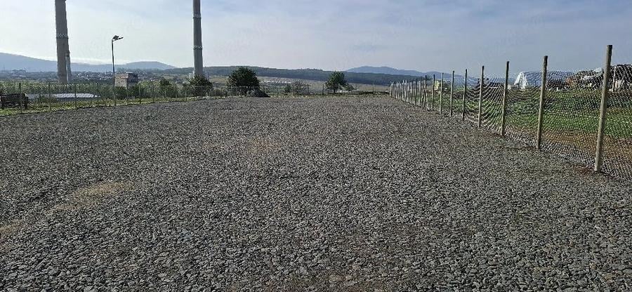 Teren de 17000 mp, în Central
