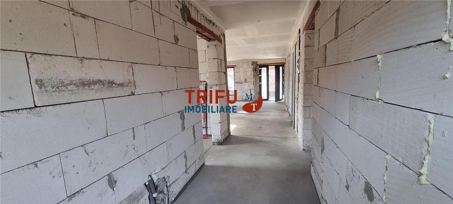 Casă individuală cu 3 camere cu Canalizare în Berghin