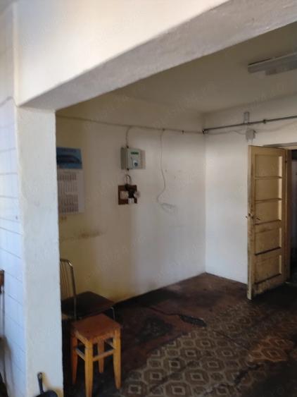 Apartament cu 2 camere nedecomandat în Central