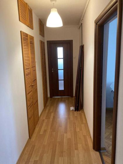 Apartament cu 3 camere decomandat în Floreasca