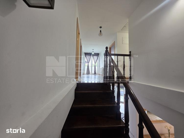 Casă cu 6 camere cu Teren 880 Mp în Central