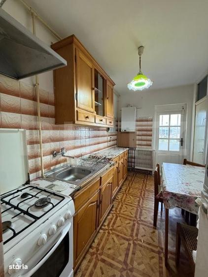 Apartament cu 3 camere decomandat în Remetea