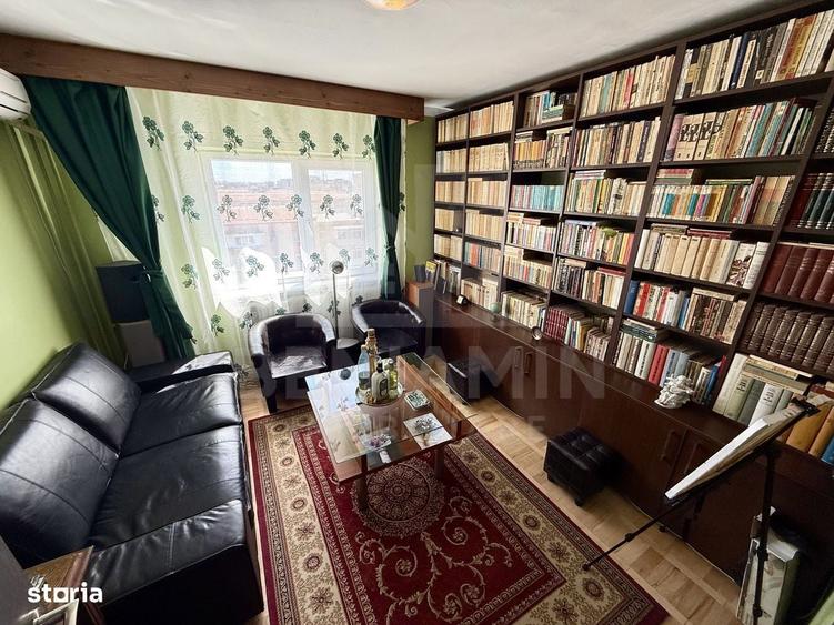 Apartament cu 4 camere decomandat în Craiovița Nouă — fotografia 2