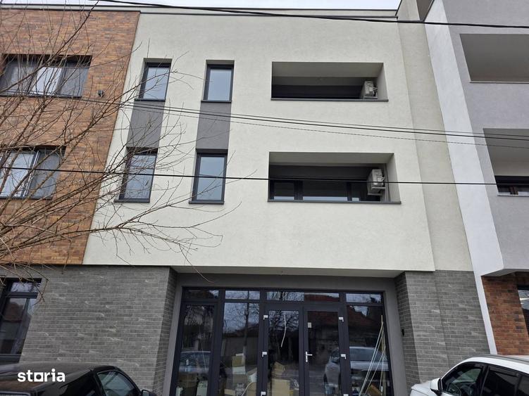 Spațiu comercial, de 160 mp, în Lotus