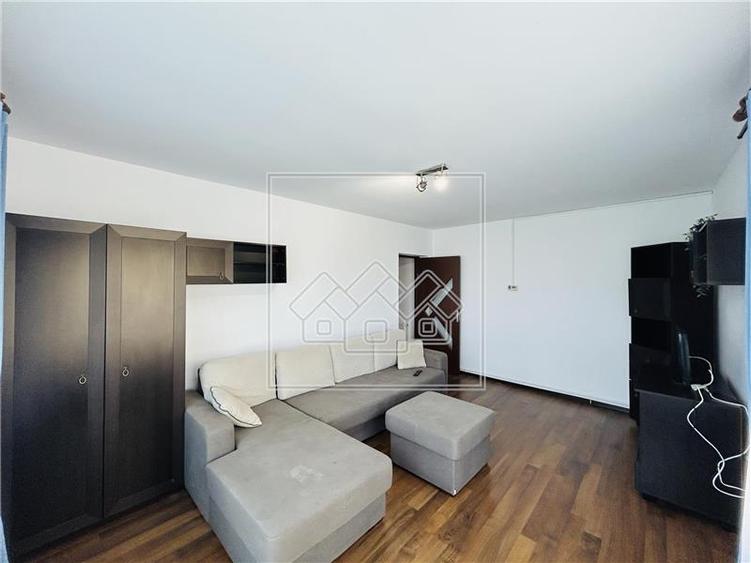 Apartament cu 2 camere decomandat în Șelimbăr