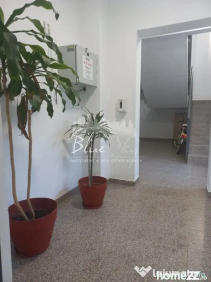 Garsonieră decomandată, mobilată în Universitate
