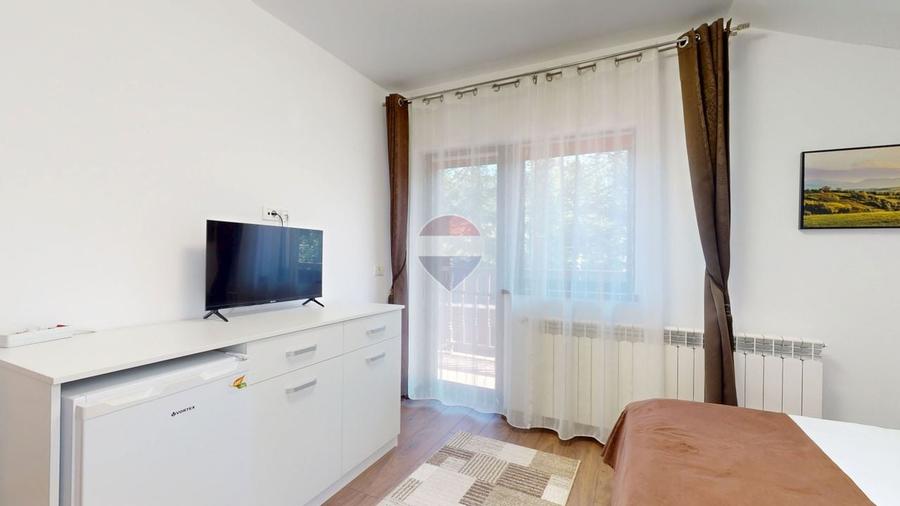 Casă individuală cu 9 camere cu Piscina în Bran