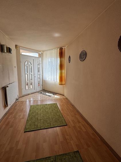 Casă cu 2 camere în Petru Rareș