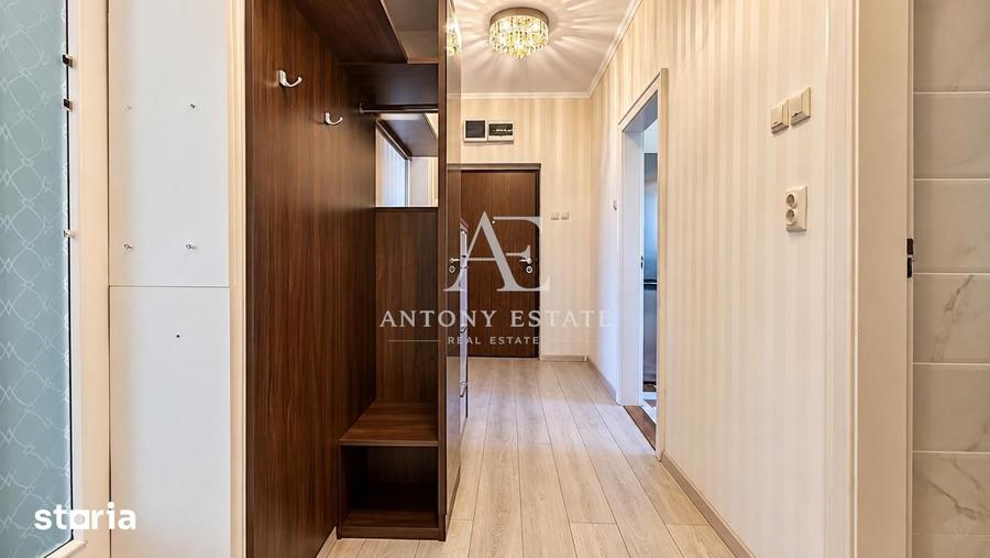 Apartament cu 3 camere semidecomandat în Central