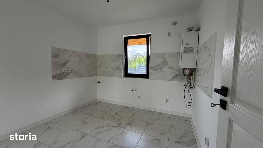Casă cu 4 camere cu Teren 540 Mp în Ciurea