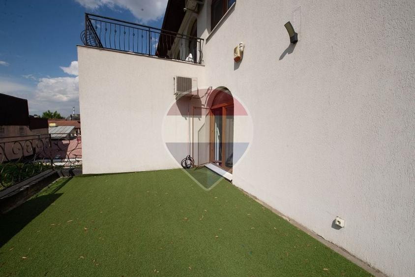 Apartament cu 3 camere, mobilat în Grivița