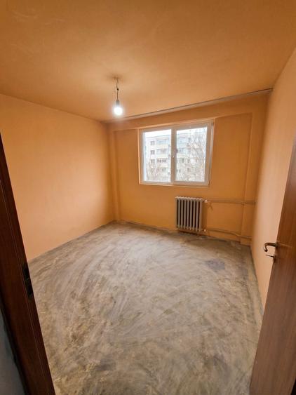 Apartament cu 2 camere decomandat în Lacul Tei