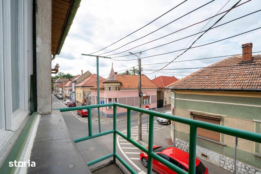 Apartament cu 4 camere în Ultracentral