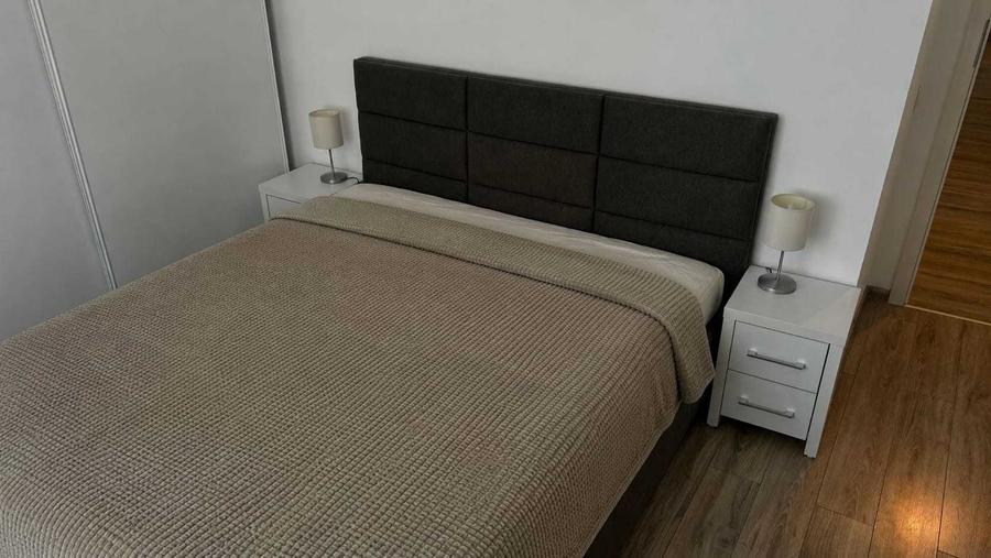 Apartament cu 2 camere semidecomandat în Roșu