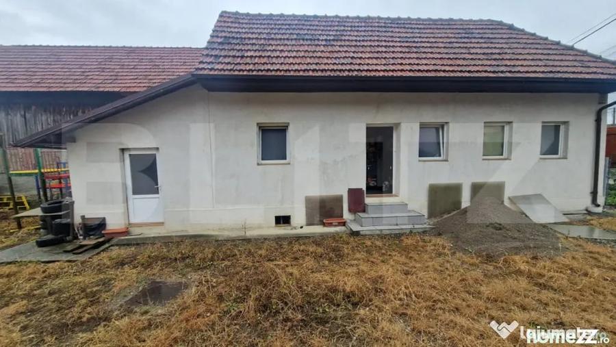 Casă cu 5 camere cu Teren 935 Mp în Central