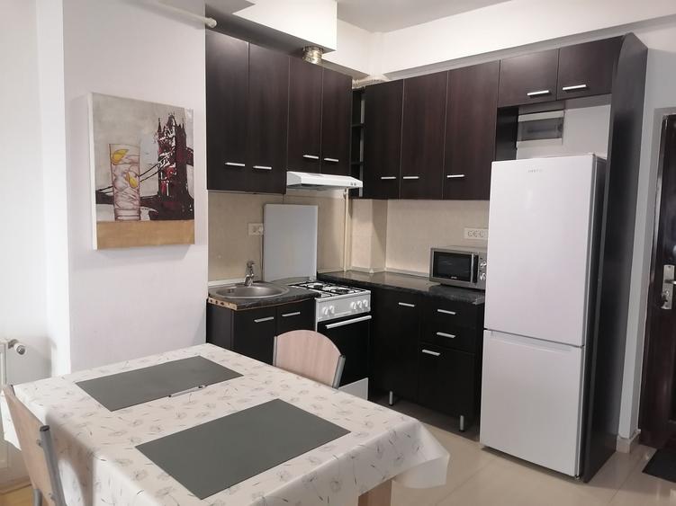 Apartament cu 2 camere semidecomandat în Chiajna