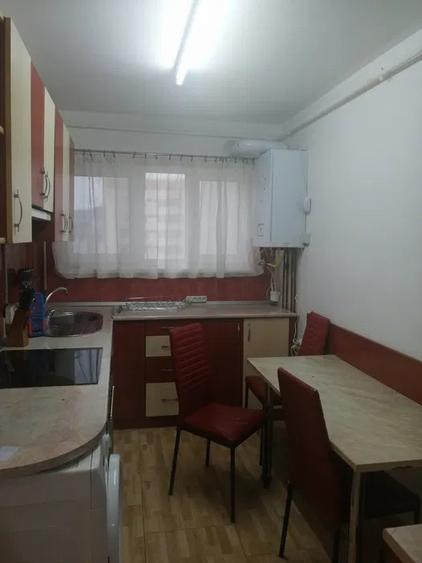 Apartament cu 2 camere decomandat, mobilat în Mănăștur — fotografia 3