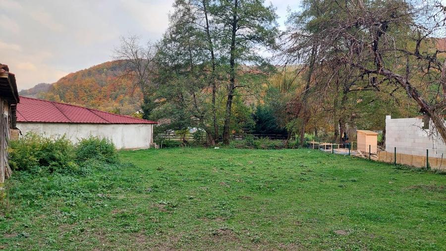 Casă cu 2 camere în Bratca
