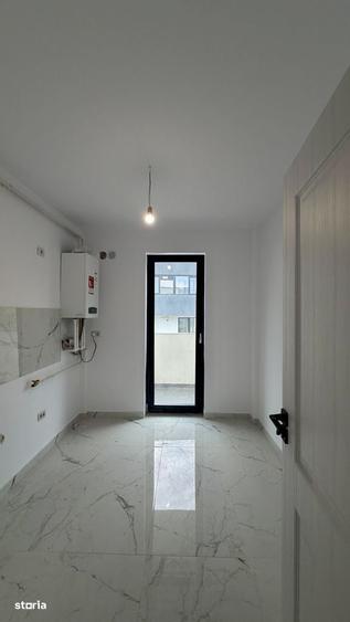 Apartament cu 6 camere decomandat în Central