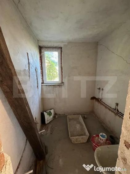 Casa spa?ioasa de vanzare in Santuhalm 160 mp util - 4
