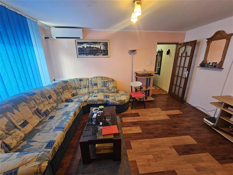 Resita, 3 Cam., Et. 2, Mobilat+Utilat, Micro 1 - 2