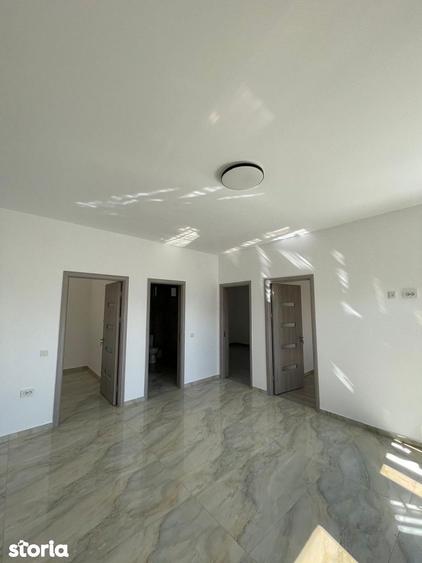 Casă cu 4 camere cu Teren 400 Mp în Lumina