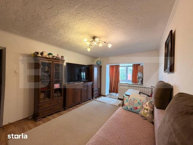 Apartament cu 2 camere decomandat în Craiovița Nouă