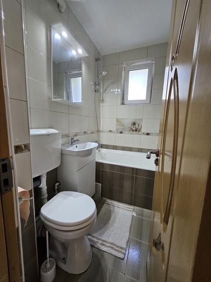Apartament cu 2 camere decomandat în Apahida