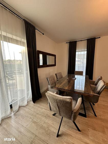 Casă cu 5 camere cu Teren 500 Mp în Păulești