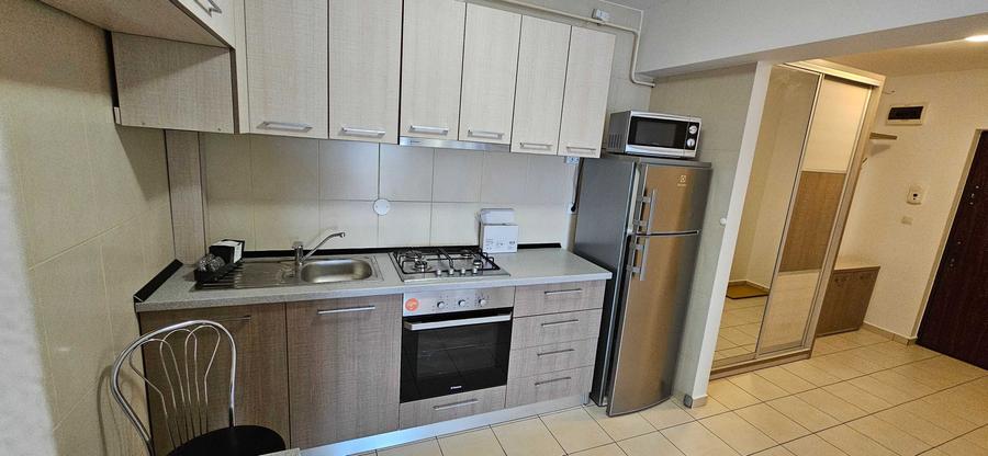 Apartament cu 2 camere nedecomandat în Ultimul leu
