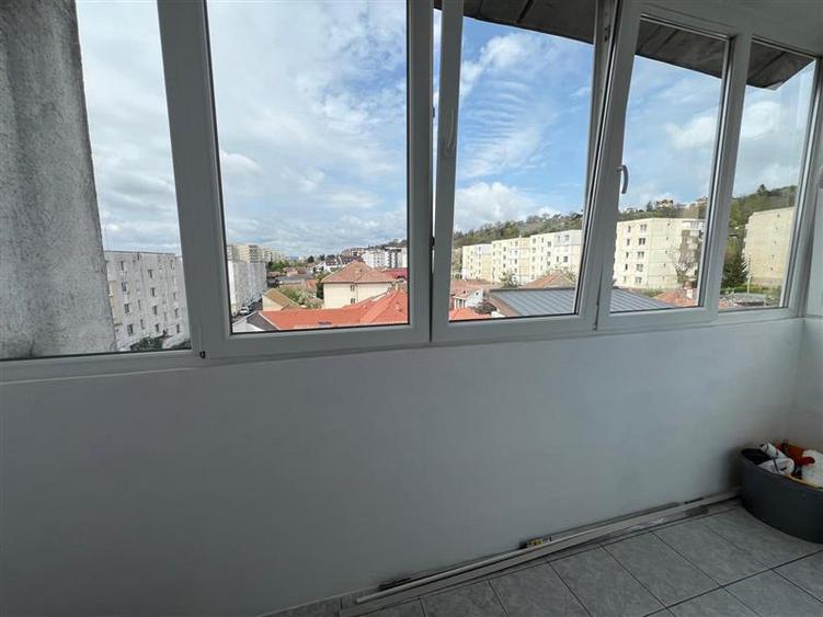 Apartament cu 3 camere decomandat în Tudor Vladimirescu