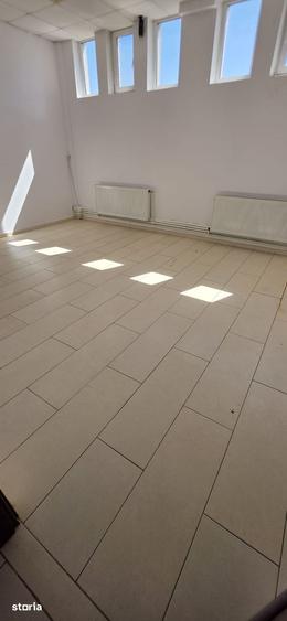 Birouri de inchiriat zona Far In cladirea cu Bardi Auto etaj 1 - 11
