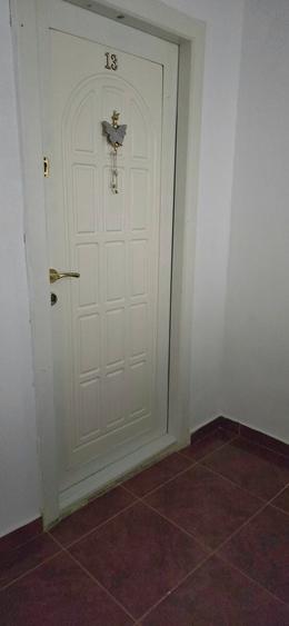 Apartament cu 4 camere decomandat, mobilat în Micro 3