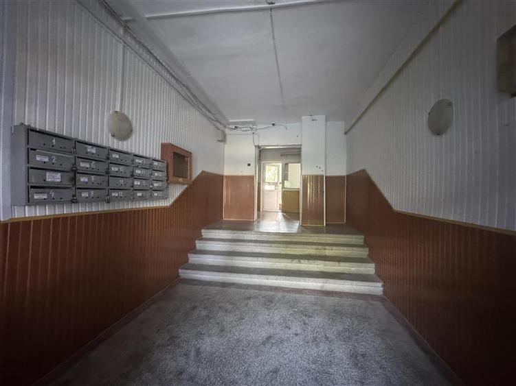 Apartament cu 3 camere decomandat, mobilat în Lunca Cetățuii