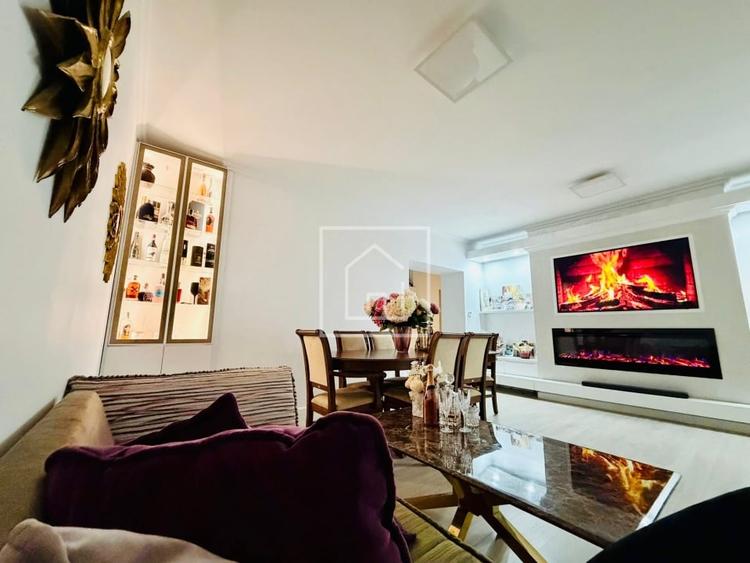 Apartament cu 4 camere decomandat, mobilat în Tineretului
