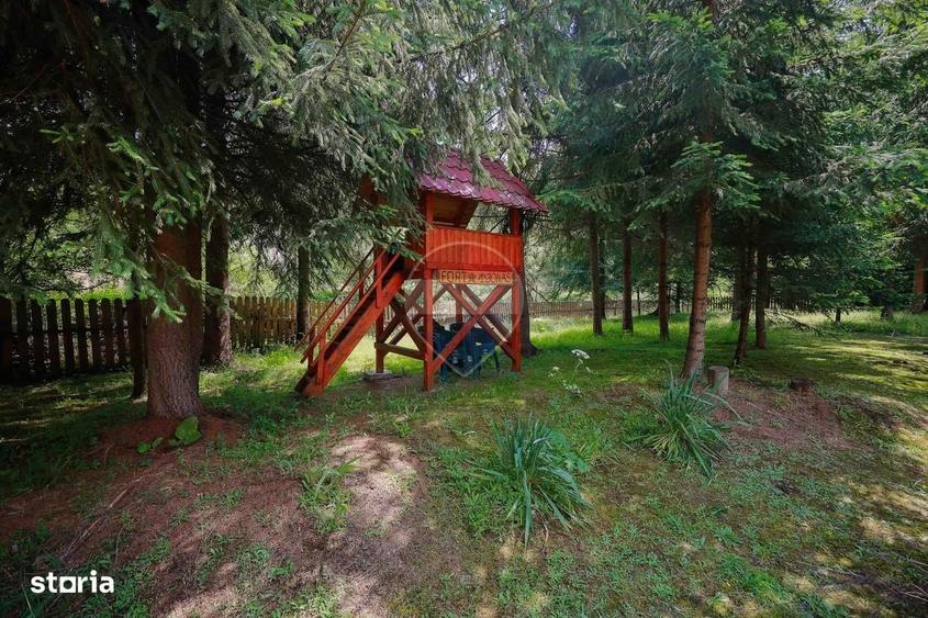 Casă cu 4 camere în Izlaz