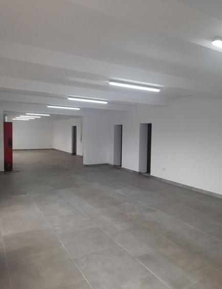 Spațiu comercial, de 300 mp, în Vadu Moldovei