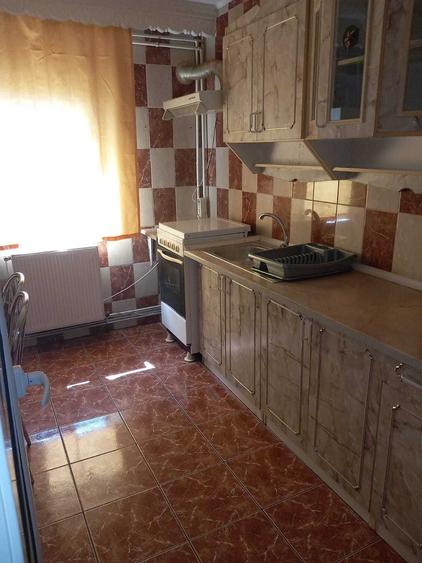 Apartament cu 2 camere semidecomandat în Narcisa