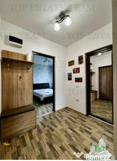 Apartament cu 2 camere decomandat, mobilat în Central